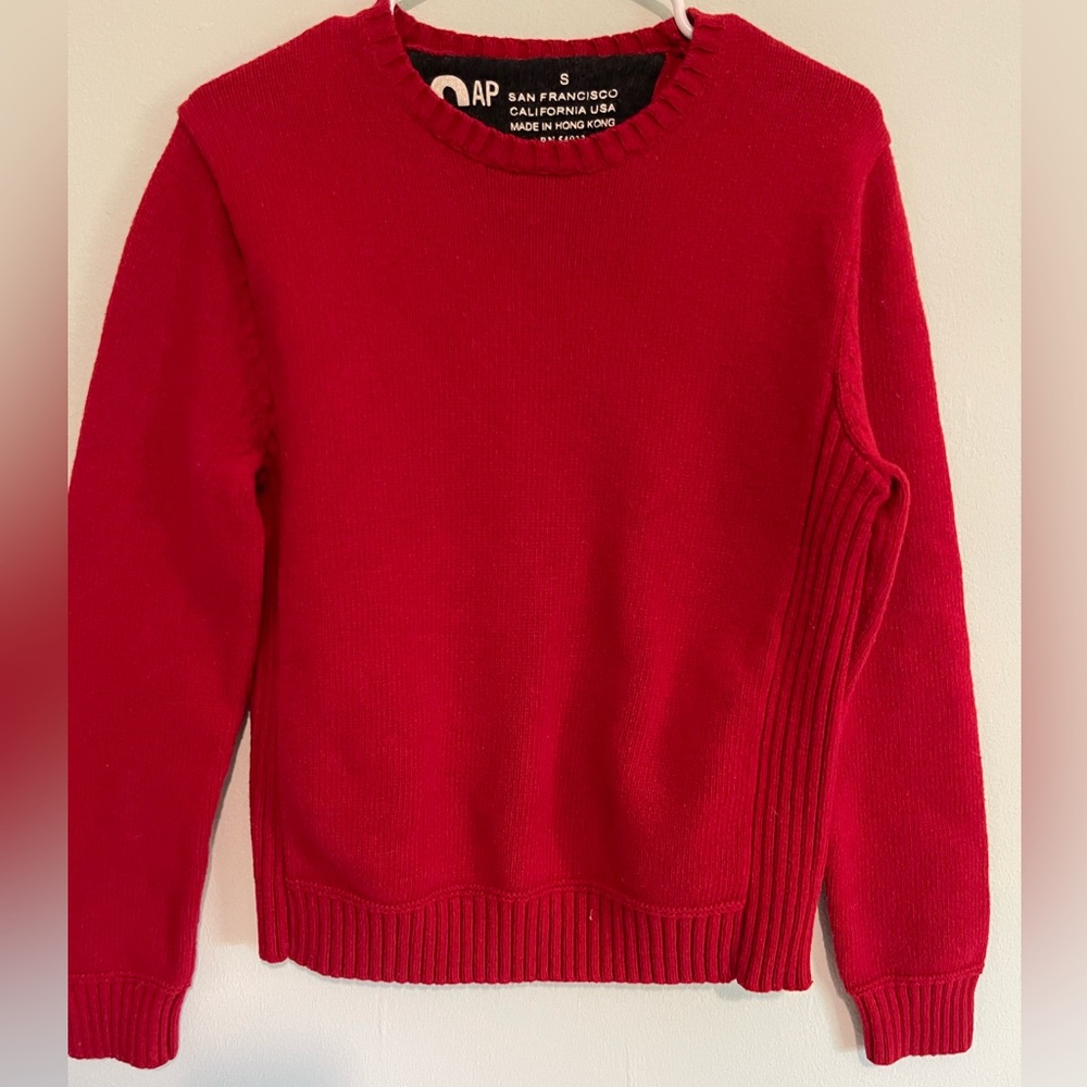 Vintage GAP Women’s Red Sweater Small